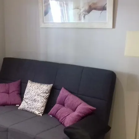 Teia Apartment Girona